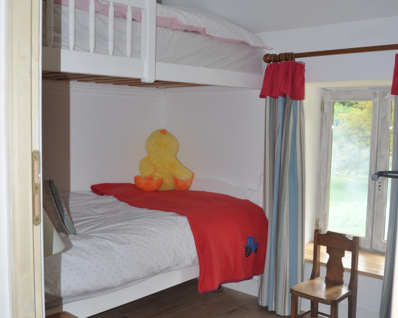 Rose Barn bunk bed room_1280x1024